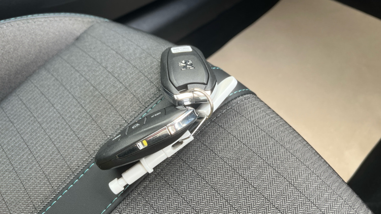 Peugeot 208 1.2 PureTech 100 Allure Premium + 5dr Petrol Hatchback